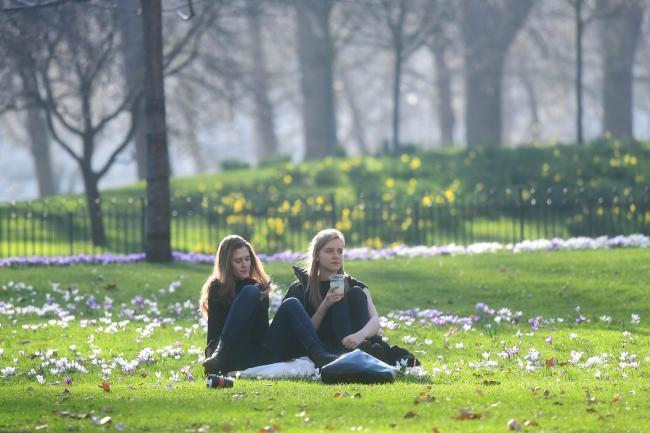 Hot weather expected over the Bank Holiday weekend