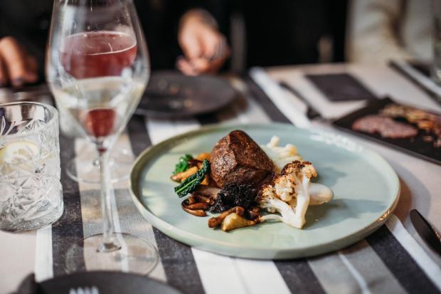 Wimbledon Times: Father's Day: Best steakhouses near Bexley according to Tripadvisor reviews. (Canva)